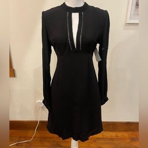 ASTR Black short dress with long sleeves